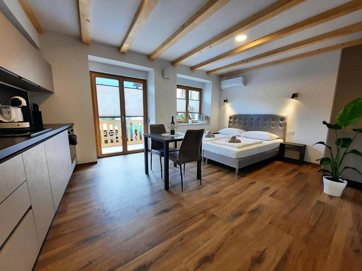 Apartments Hlapi With Spa كوباريد المظهر الخارجي الصورة