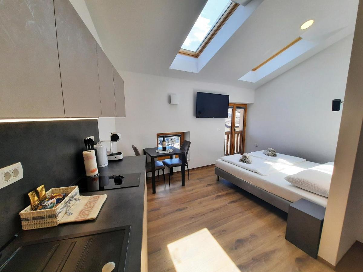 Apartments Hlapi With Spa كوباريد المظهر الخارجي الصورة