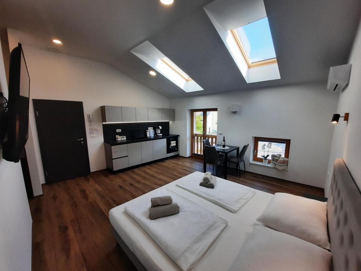 Apartments Hlapi With Spa كوباريد المظهر الخارجي الصورة