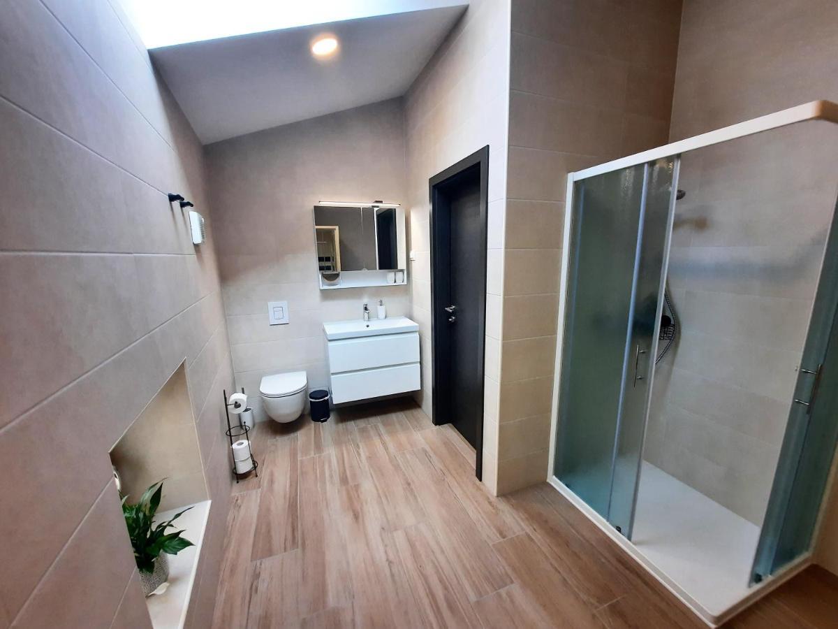 Apartments Hlapi With Spa كوباريد المظهر الخارجي الصورة